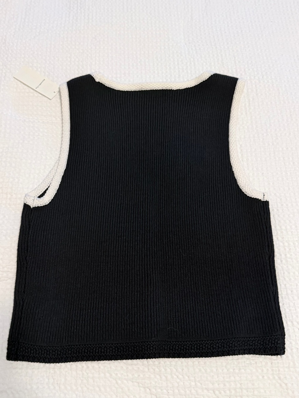 NWT Abercrombie & Fitch Black Knit Tank with Cream Trim - Picture 7 of 8